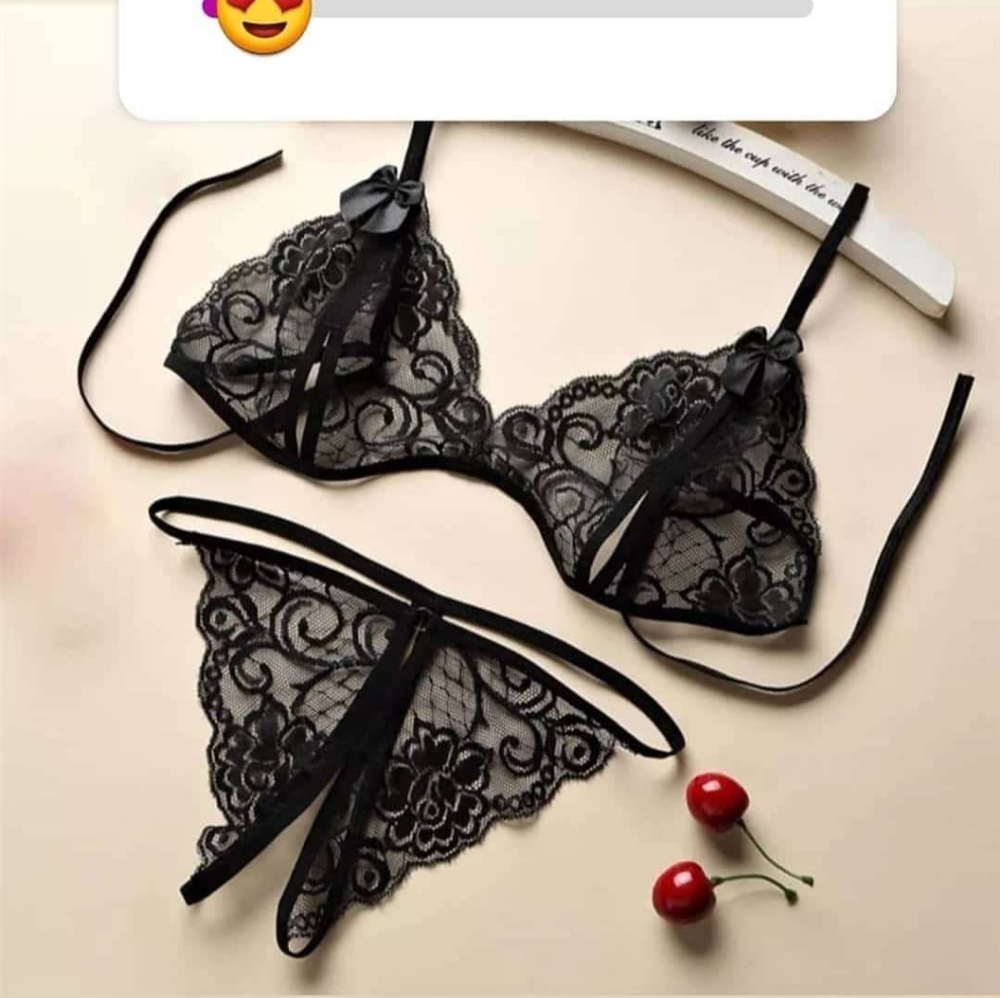 2 piece black  crotchless set